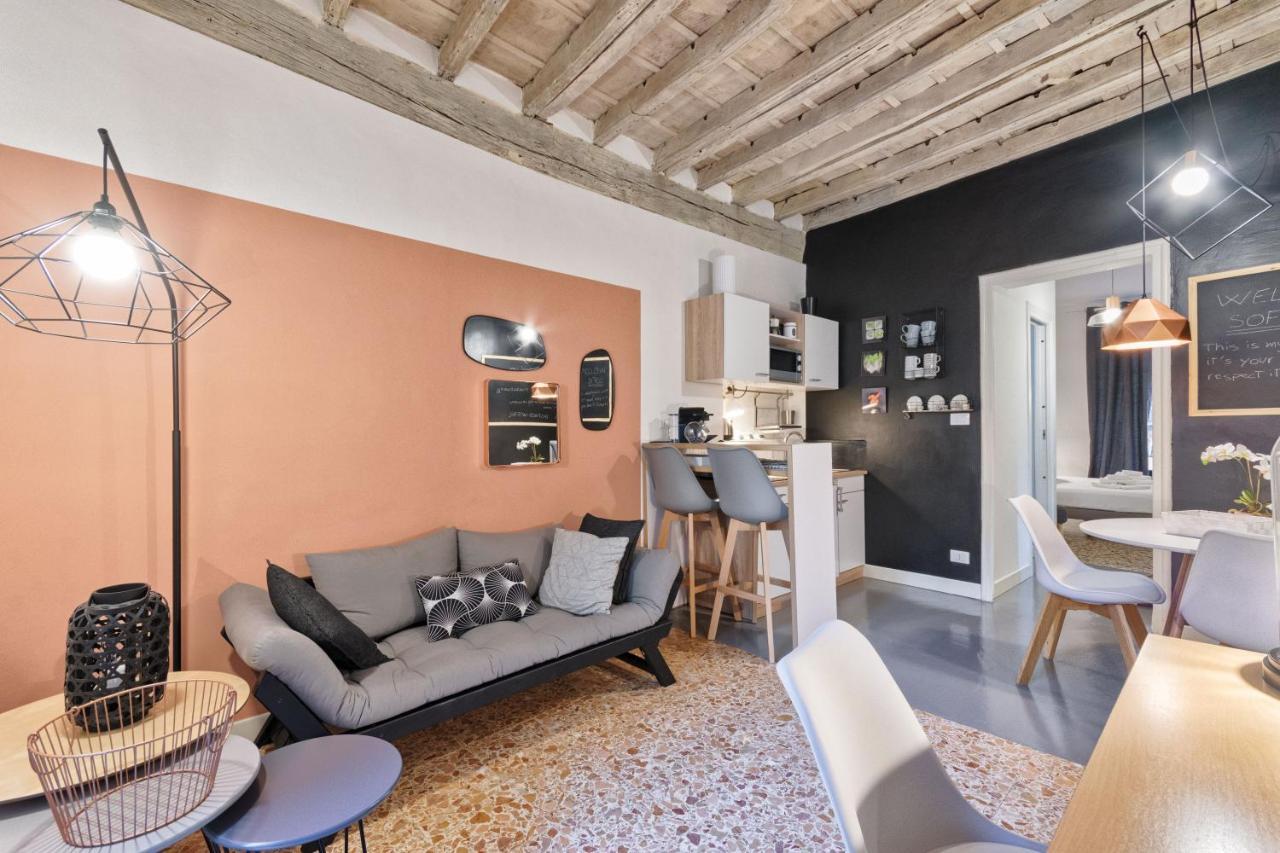 Industrial Chic Style Central Flat Turin Bagian luar foto